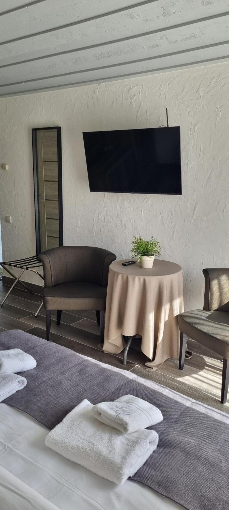 Cozy Stay By Kaunas Vila 9Vejai Girininkai Eksteriør billede